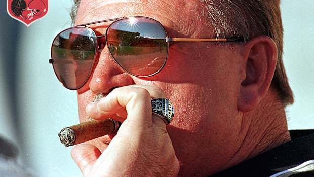 ditka-cigar-960.jpg